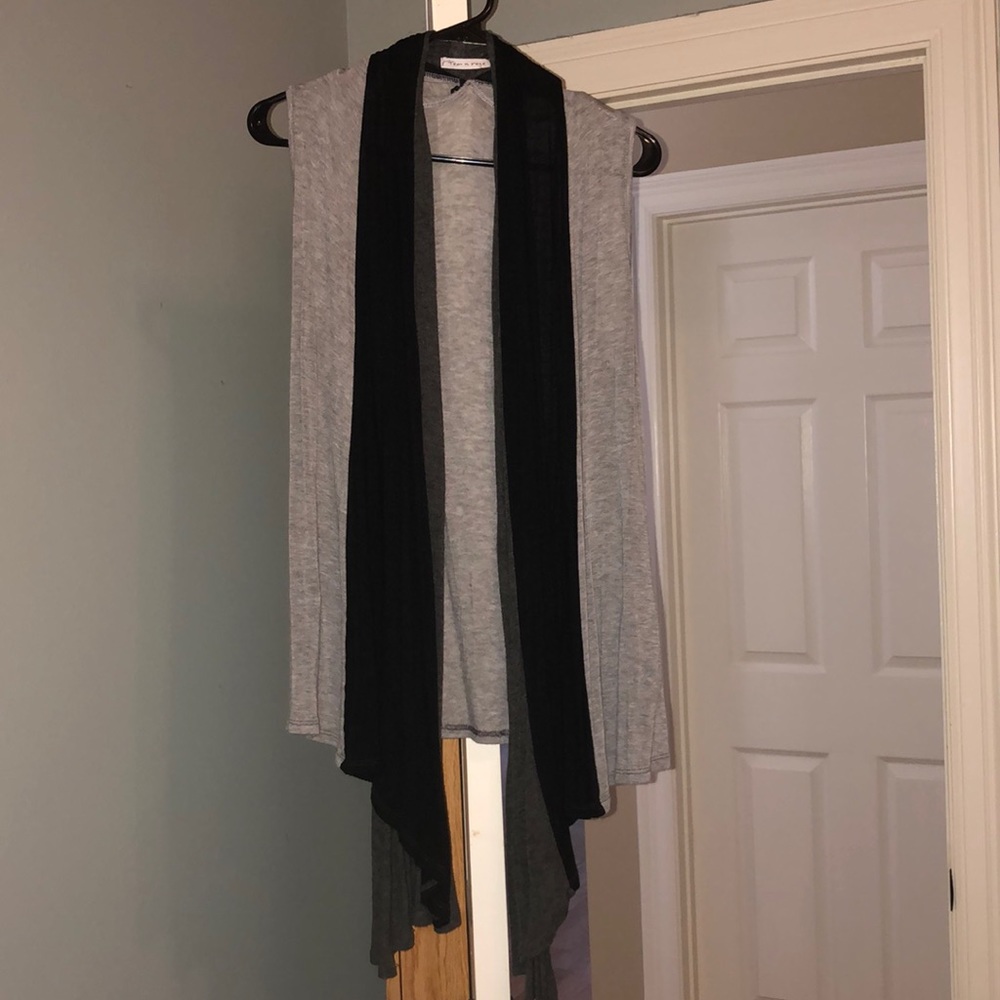 Grey and black duster
